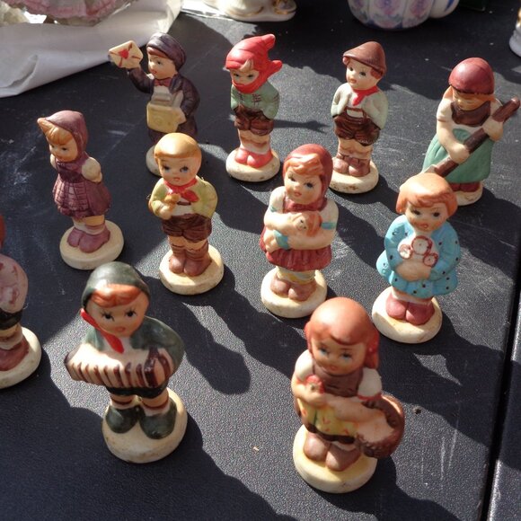 German Porcelain Children Figurines Mini Set 11 - Picture 4 of 4